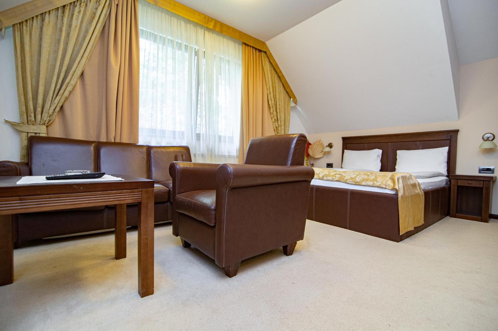 Pina Apartment